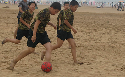  鱼跃军事夏令营活动之沙滩活动