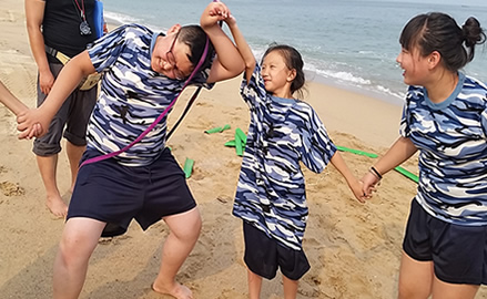 滨州鱼跃素质拓展童军夏令营—沙滩活动