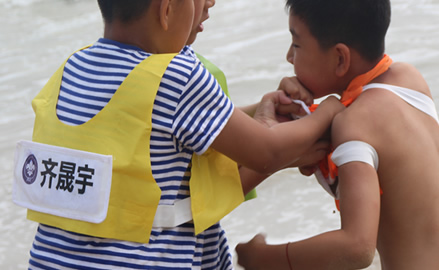 中国童子军新泰夏令营—沙滩撕名牌