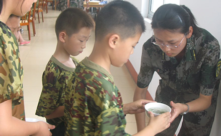 2013鱼跃夏令营组委会至《敬告家长书》