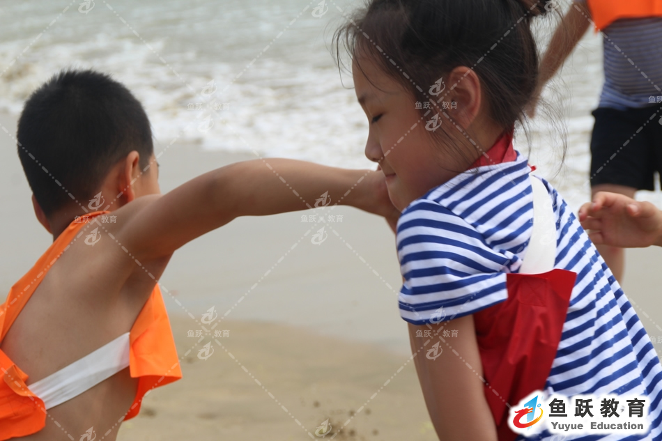 中国童子军青岛夏令营—沙滩撕名牌